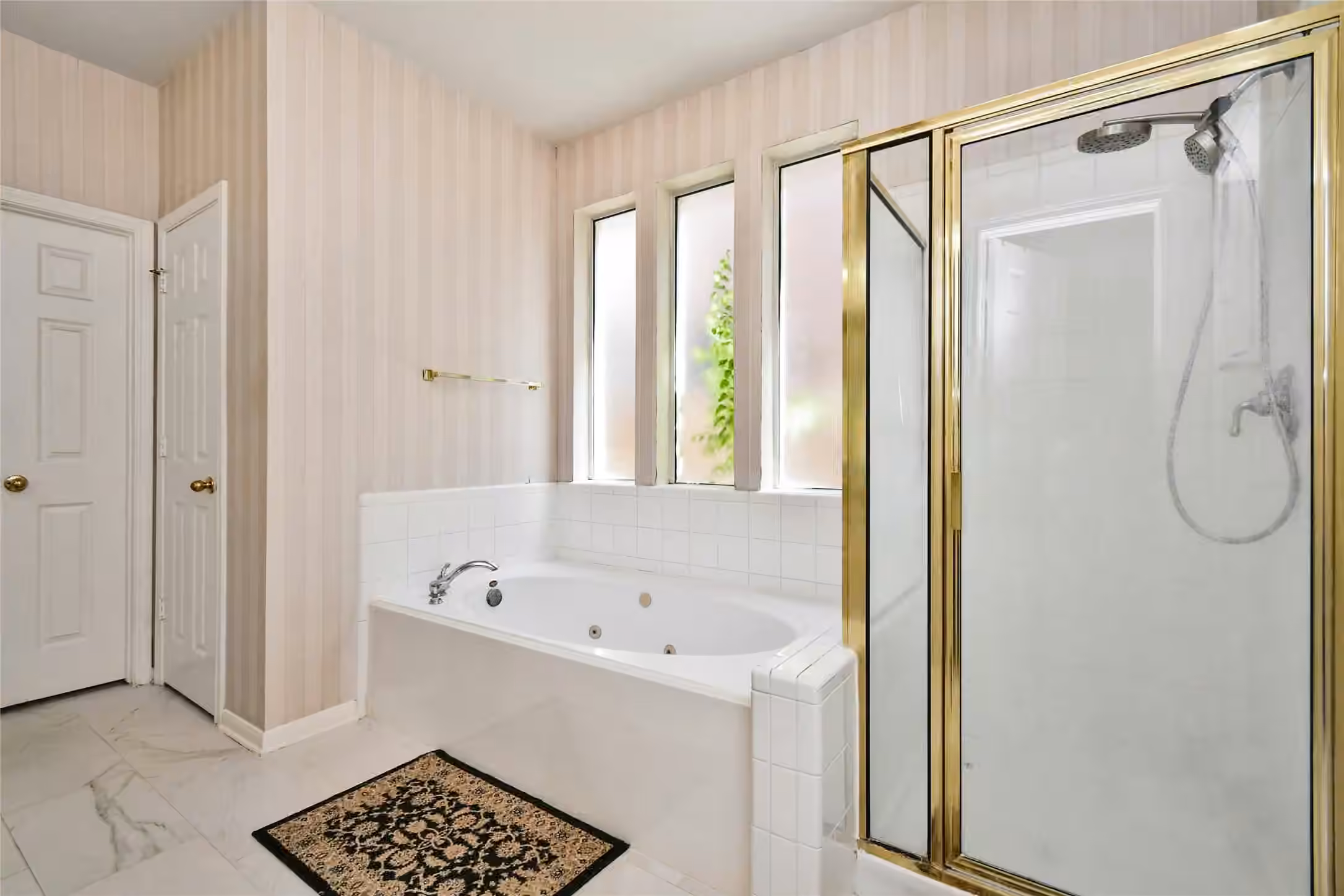 Photo 6 of 1519 Meadowsweet Drive, Sugar Land, TX