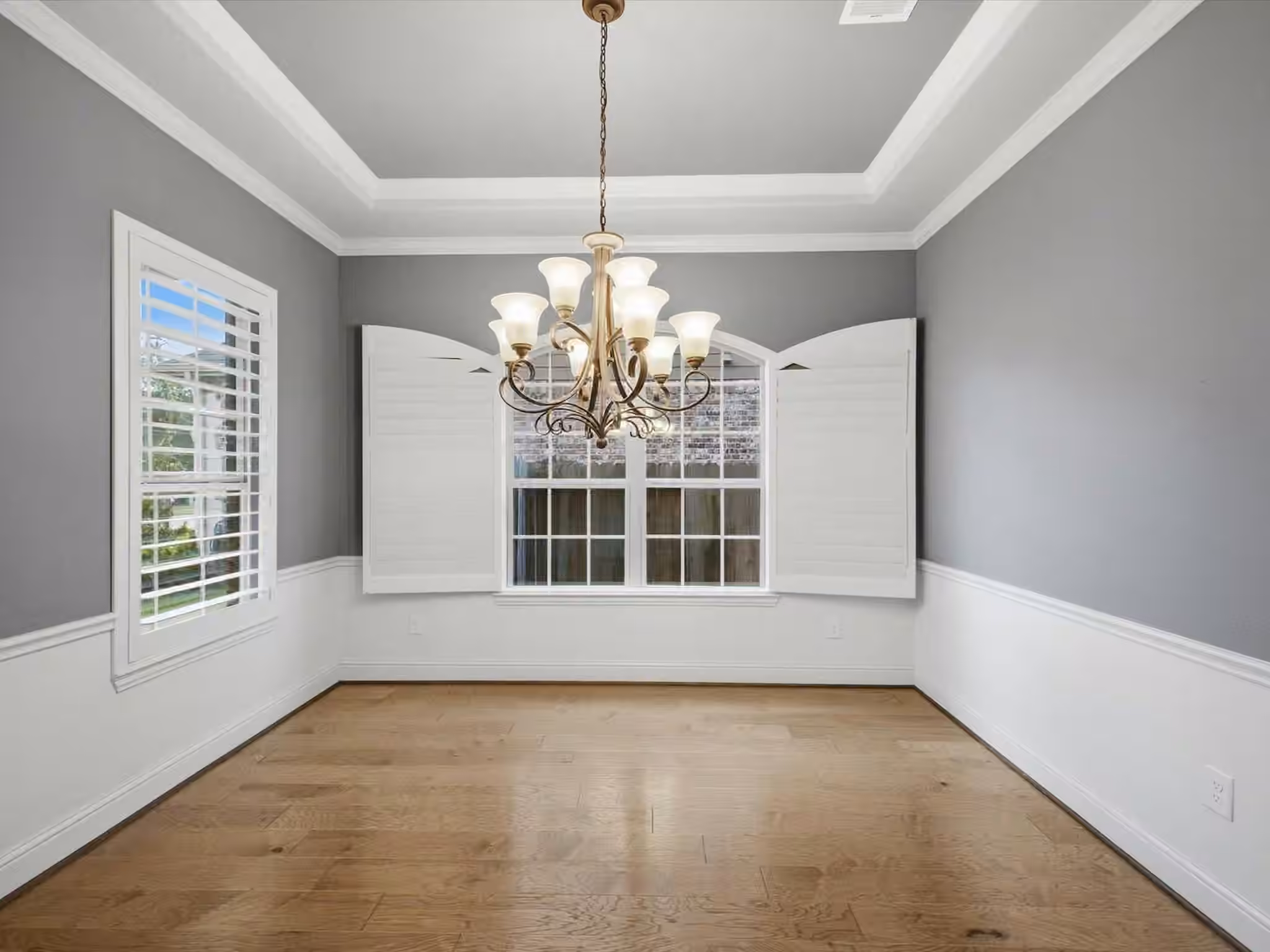 Photo 6 of 1628 Longwood Glen Lane, Friendswood, TX