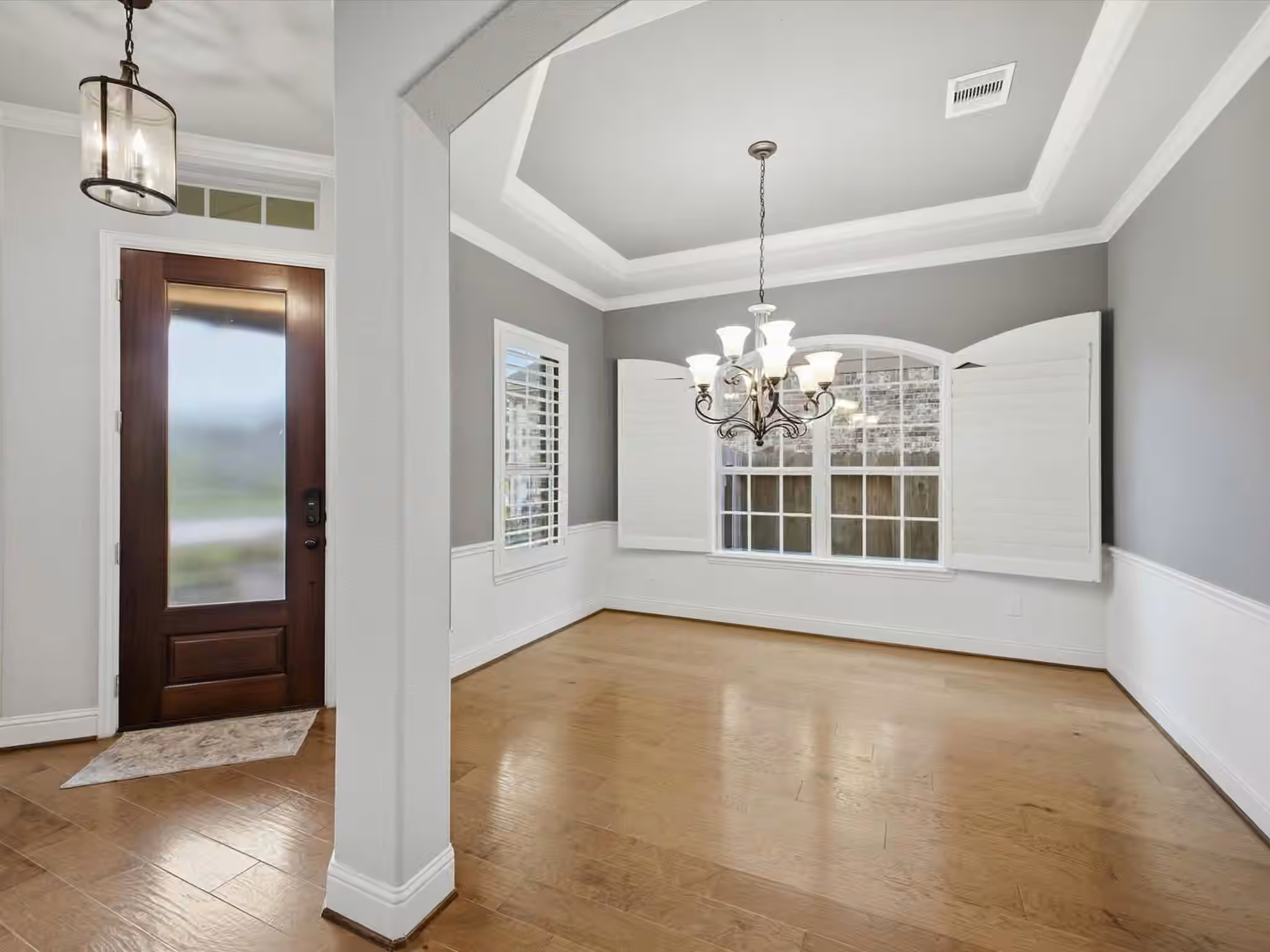 Photo 7 of 1628 Longwood Glen Lane, Friendswood, TX