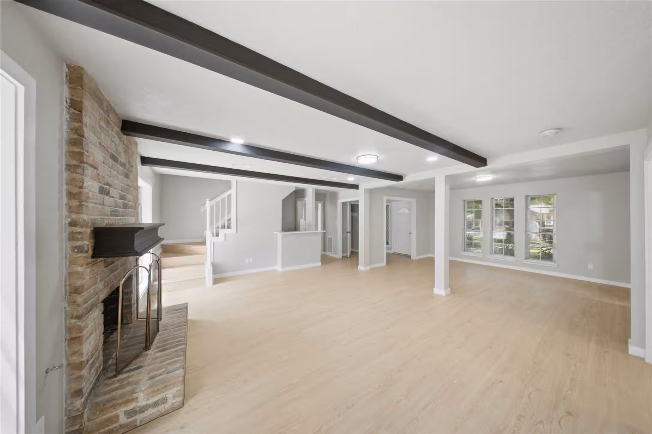 Photo 7 of 13903 CHARLYNN OAKS DR, Houston, TX