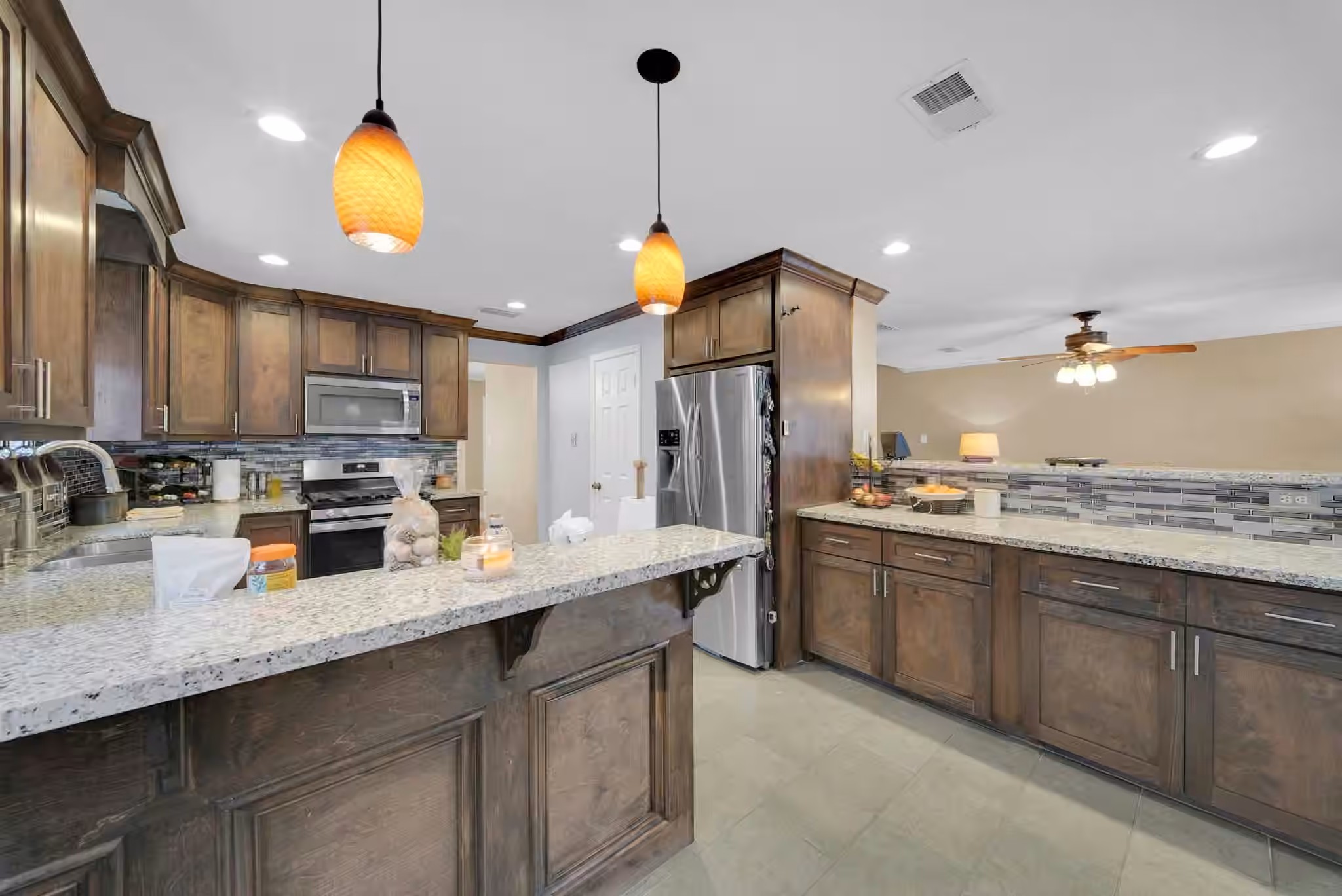 Photo 5 of 13831 Trumpetvine Street, Houston, TX
