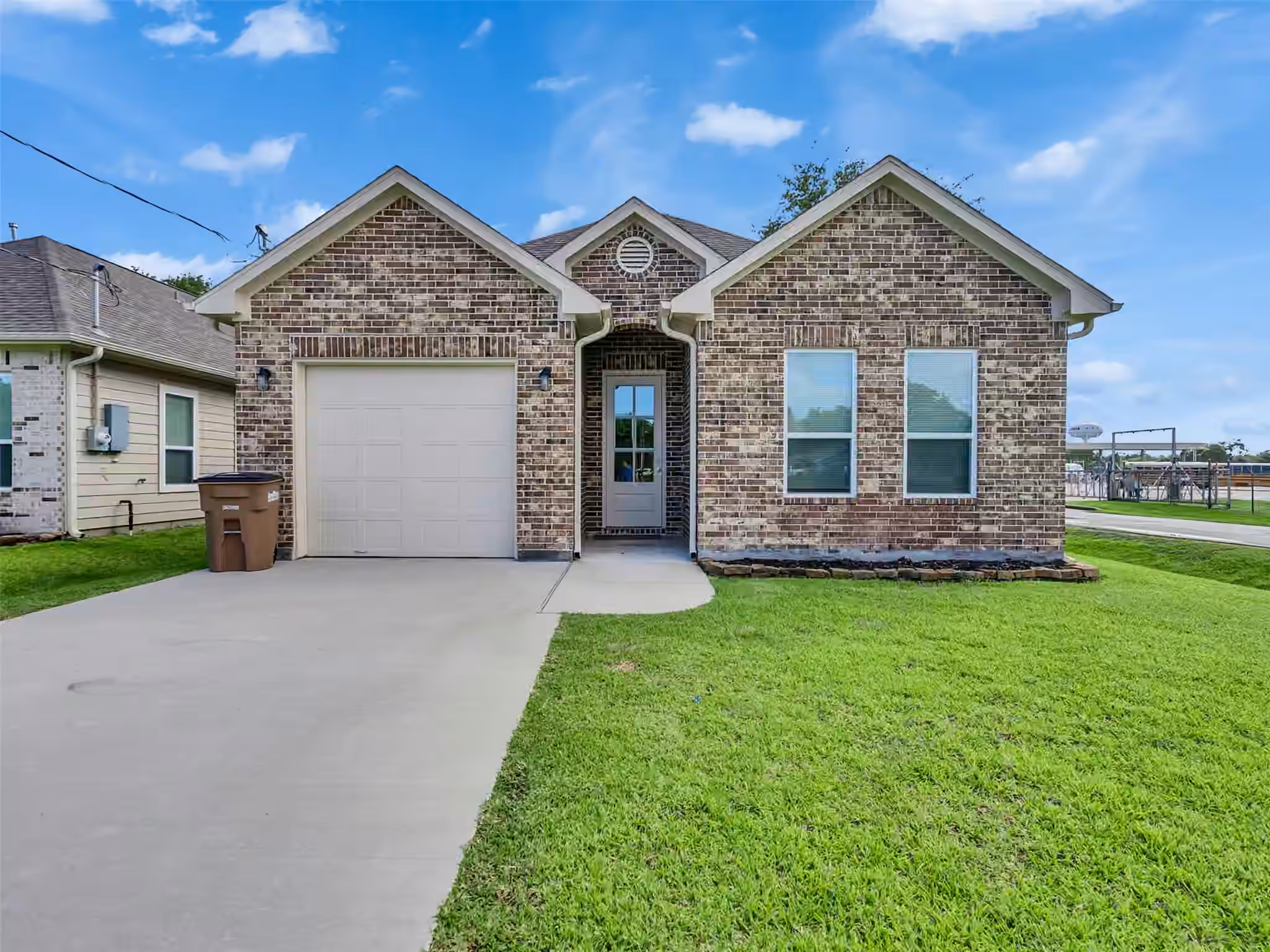 Photo of 4102 Hill Avenue, Dickinson, TX 77539