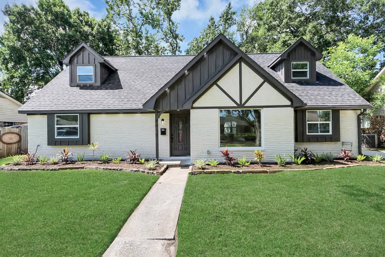 Photo of 6015 Mcknight Street, Houston, TX 77035