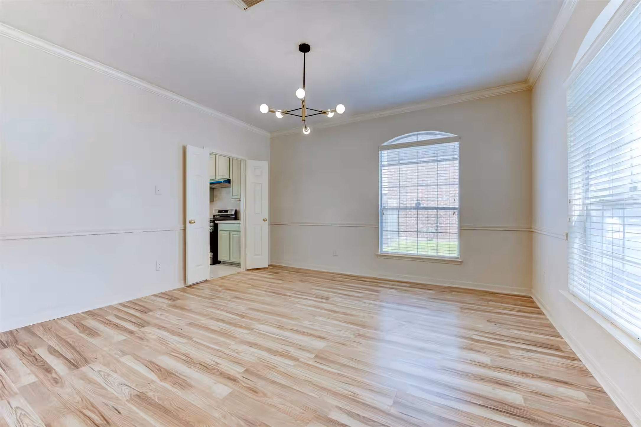 Photo 4 of 7330 Kainer Springs Lane, Richmond, TX