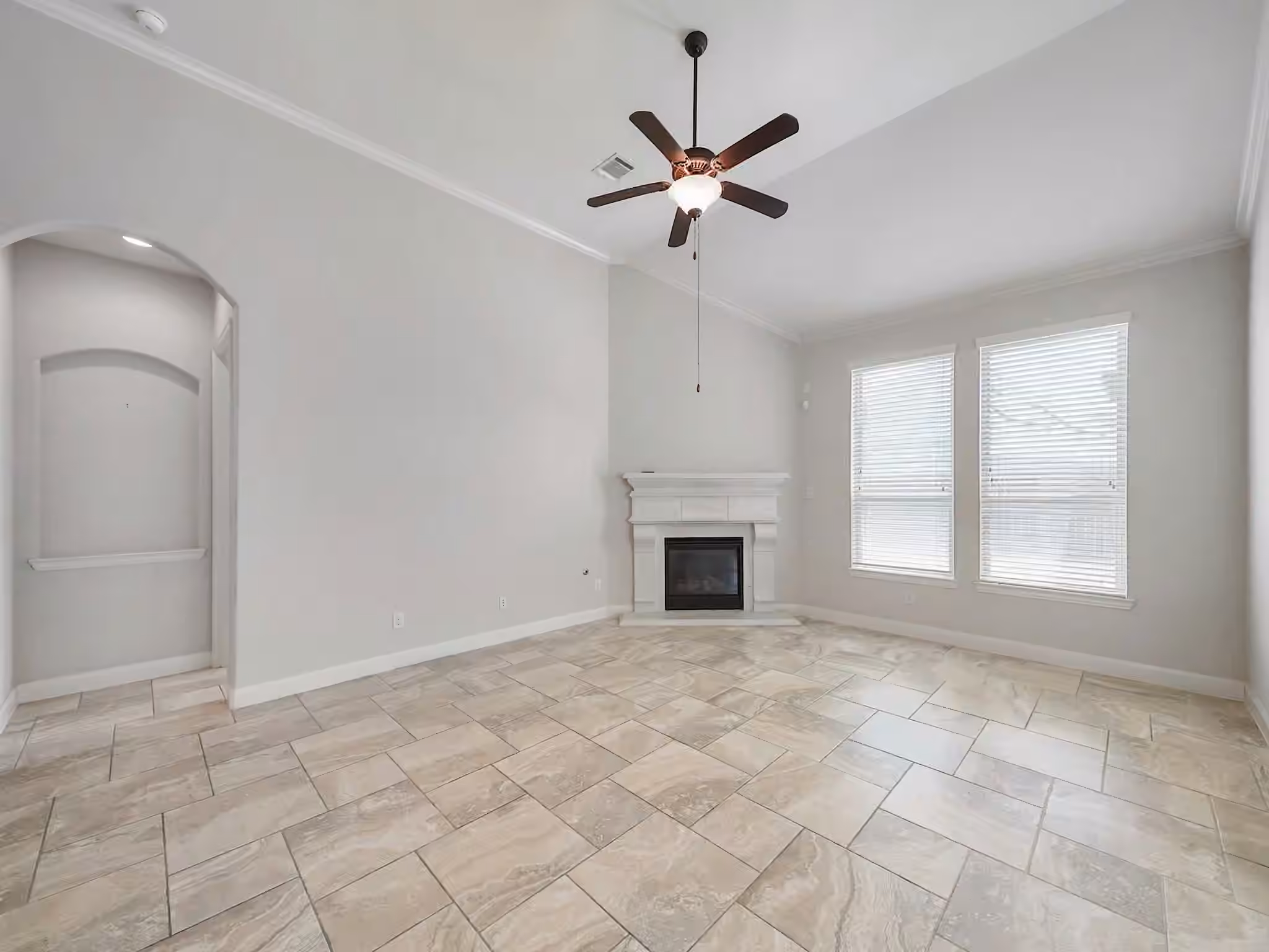 Photo 7 of 28003 Twin Knolls Lane, Fulshear, TX