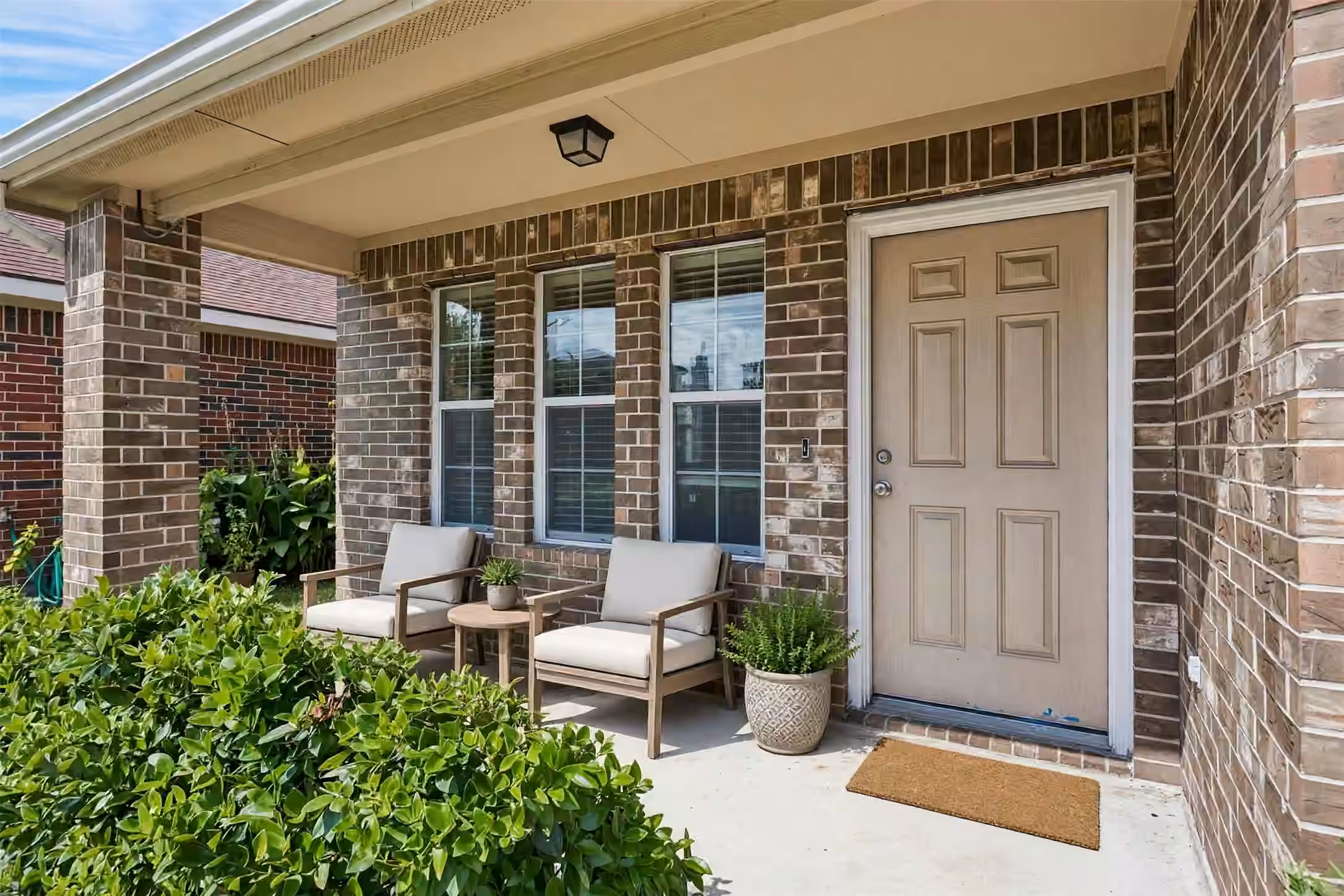 Photo 3 of 2130 Summit Meadow Drive, Houston, TX