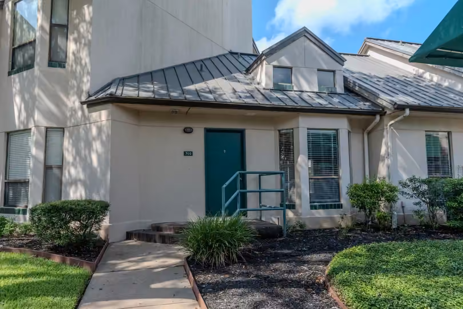 Photo 2 of 4144 Greystone Way 702, Sugar Land, TX
