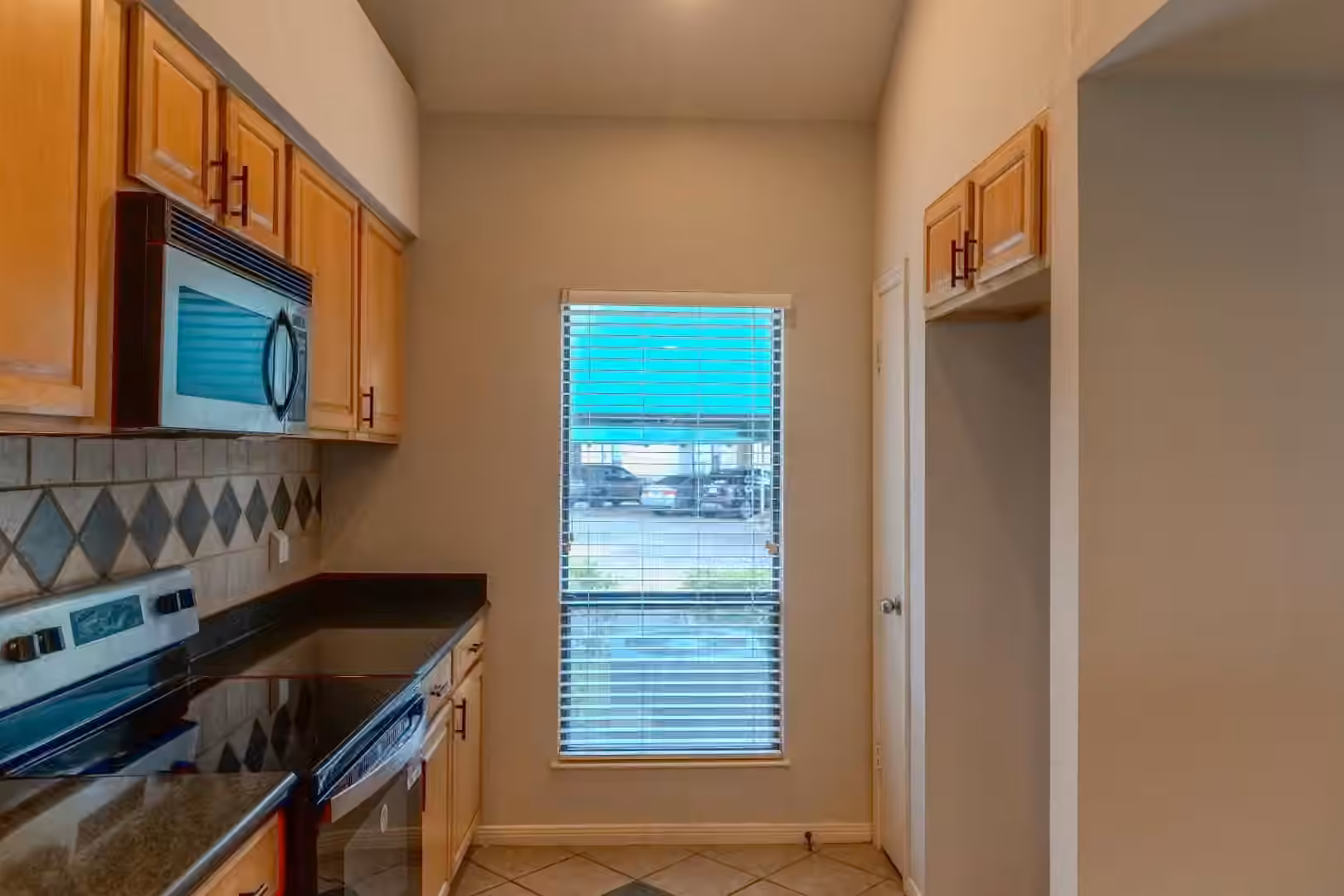 Photo 4 of 4144 Greystone Way 702, Sugar Land, TX