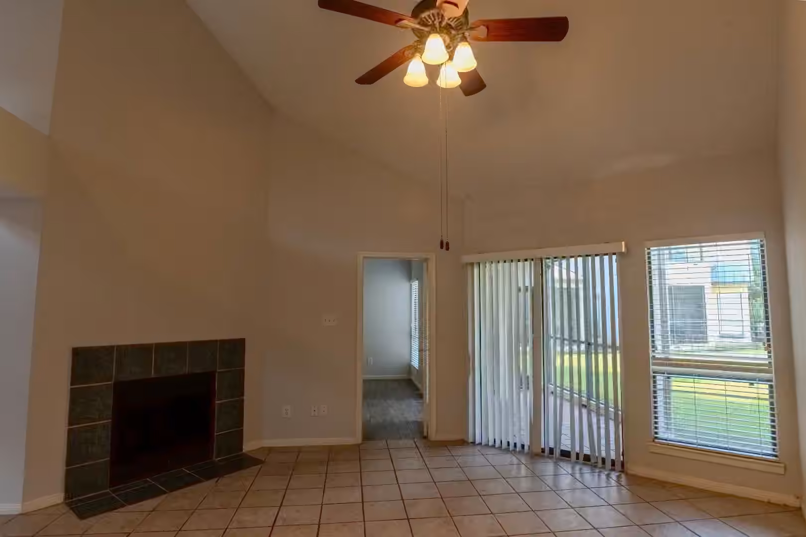 Photo 7 of 4144 Greystone Way 702, Sugar Land, TX