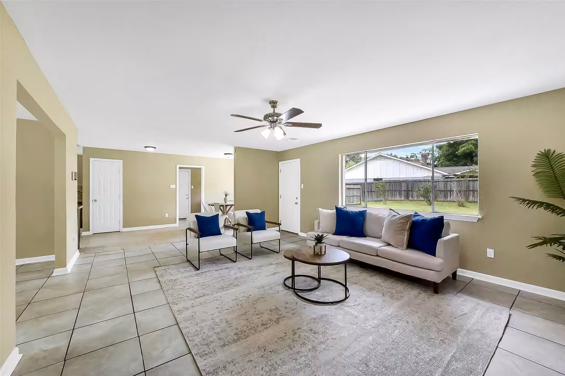 Photo 3 of 15503 Wandering Trail, Friendswood, TX