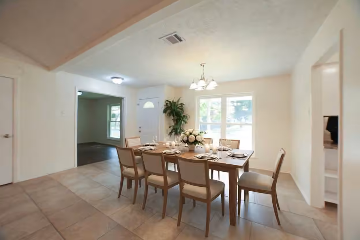 Photo 6 of 11819 McLain Boulevard, Houston, TX