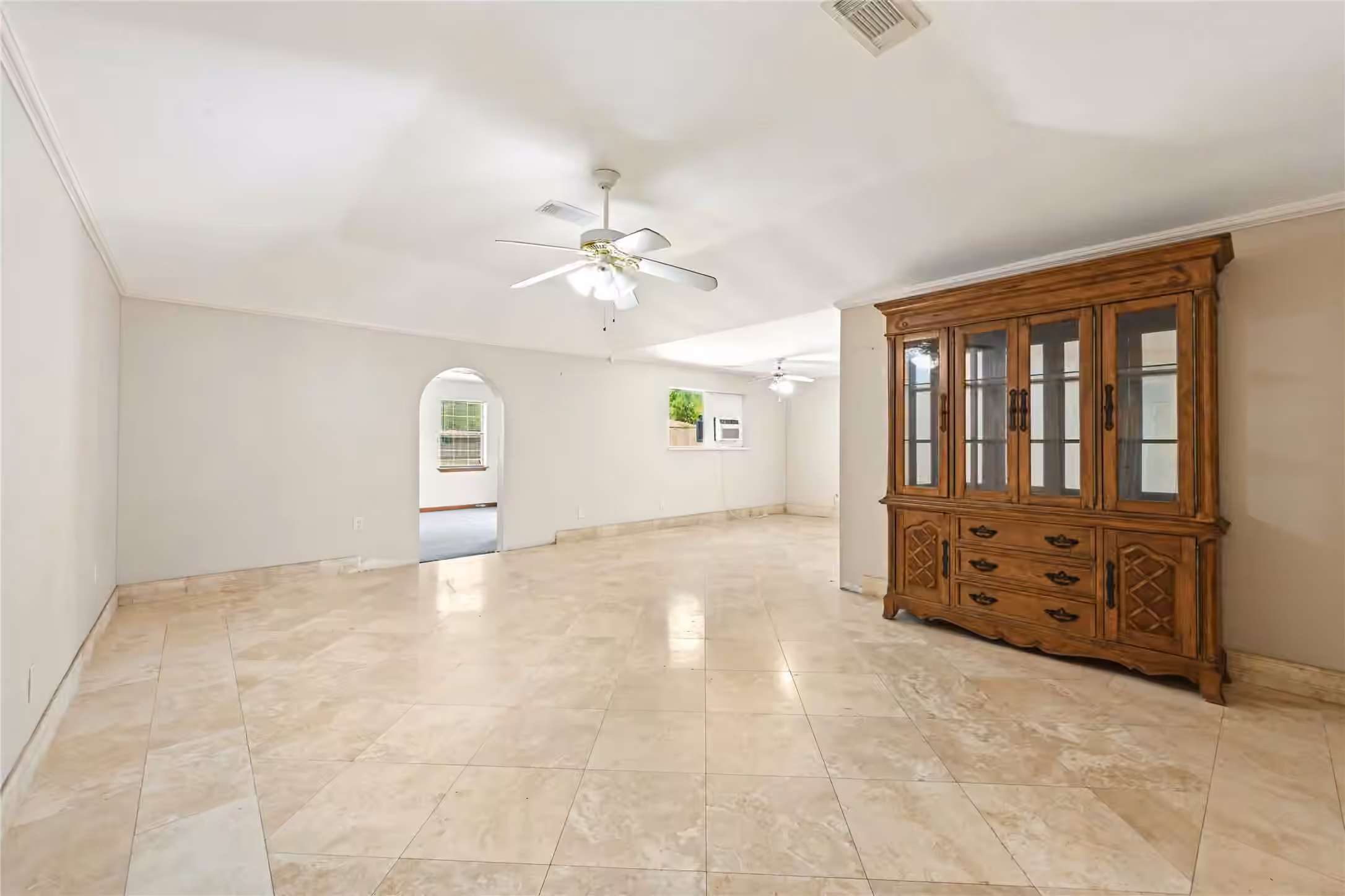 Photo 6 of 4811 25th Street, Dickinson, TX