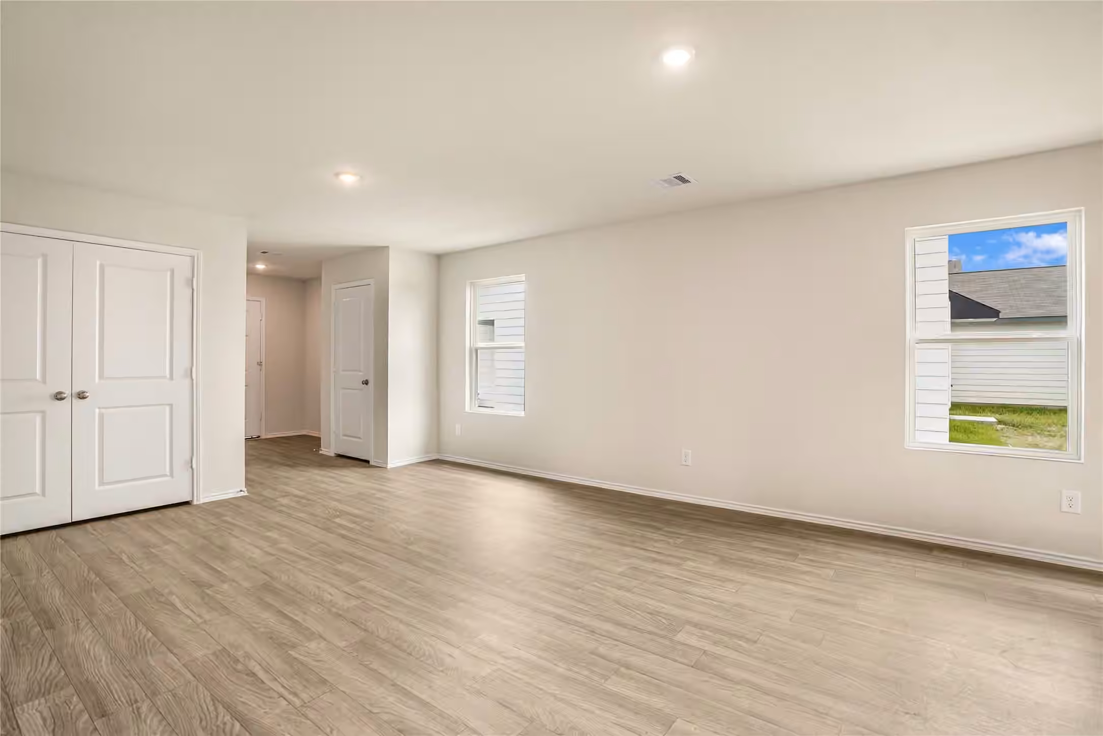 Photo 7 of 881 Road 590114, Cleveland, TX