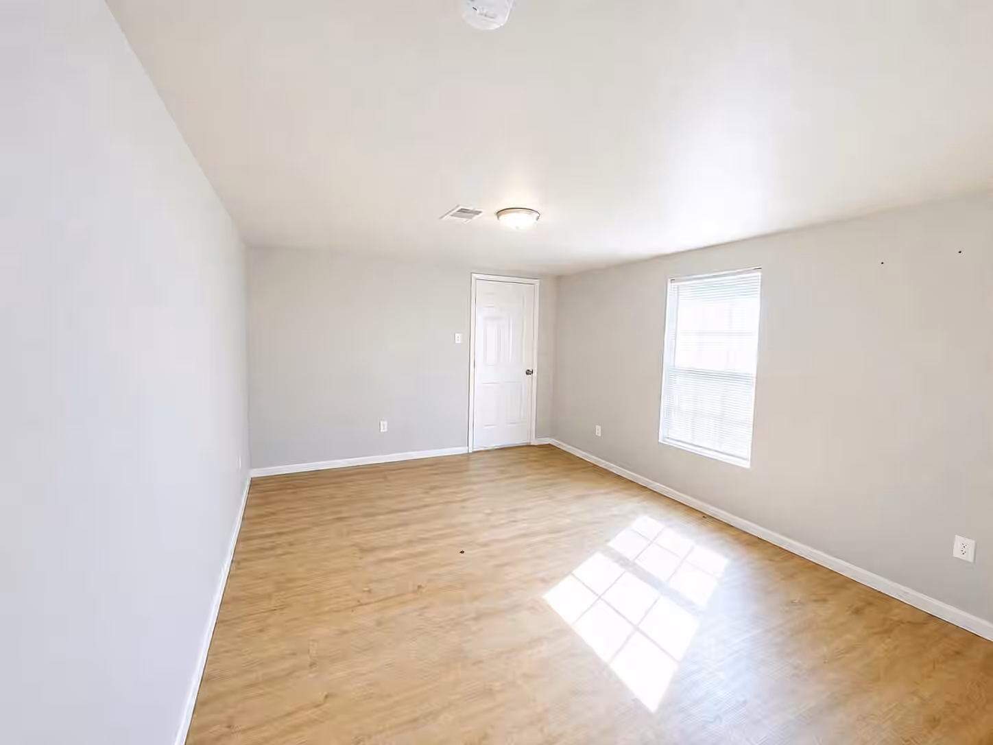 Photo 5 of 15517 Highway 6, Santa Fe, TX