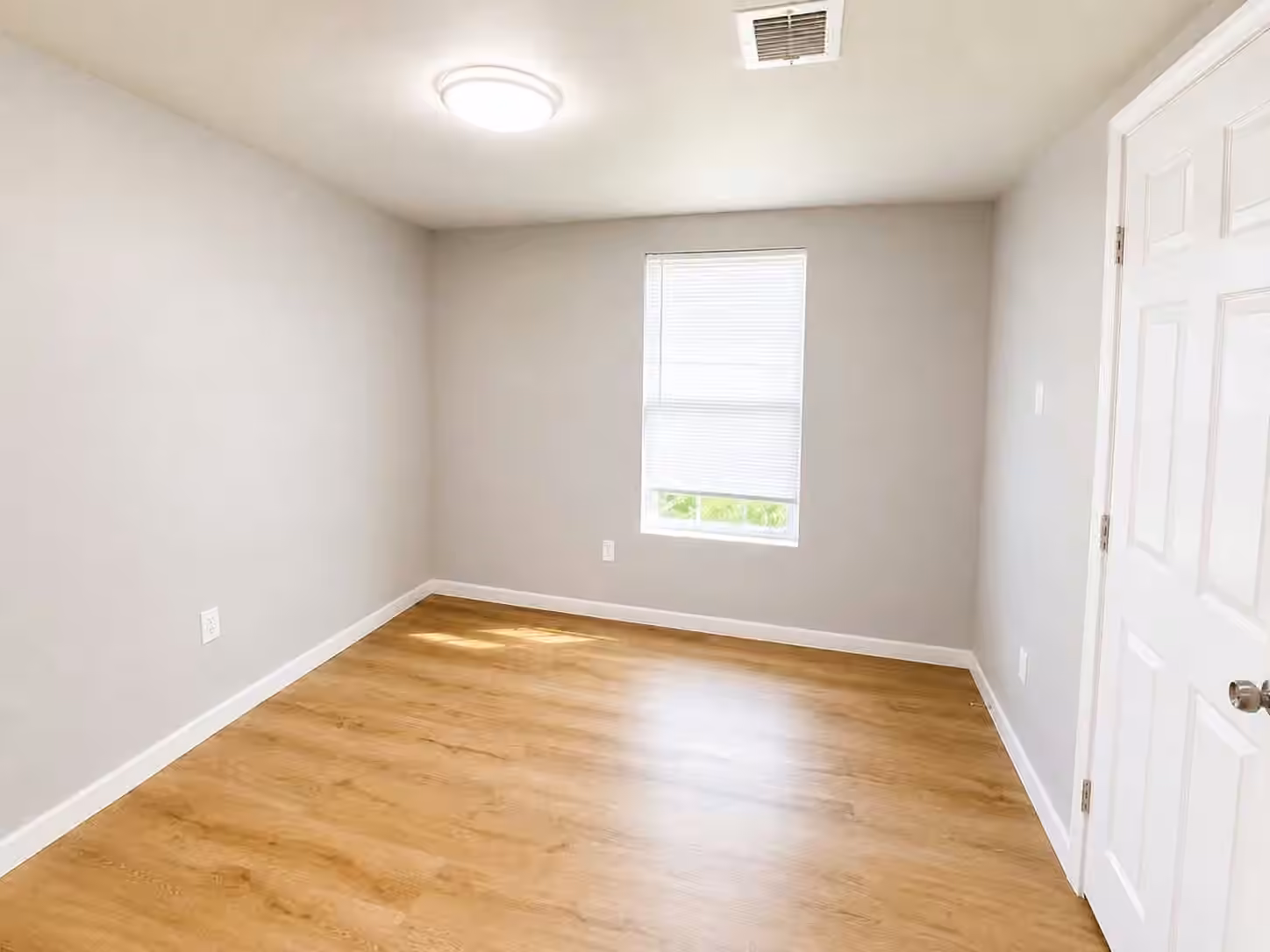 Photo 7 of 15517 Highway 6, Santa Fe, TX