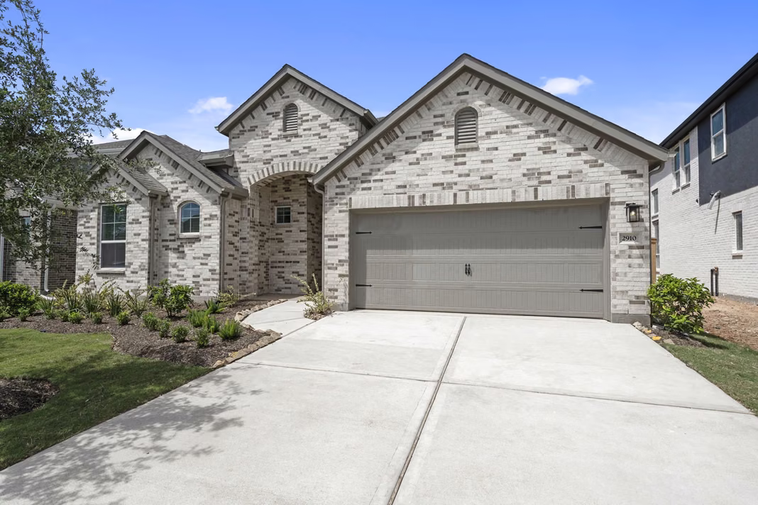 Photo 4 of 31722 Fern Grove Road, Fulshear, TX