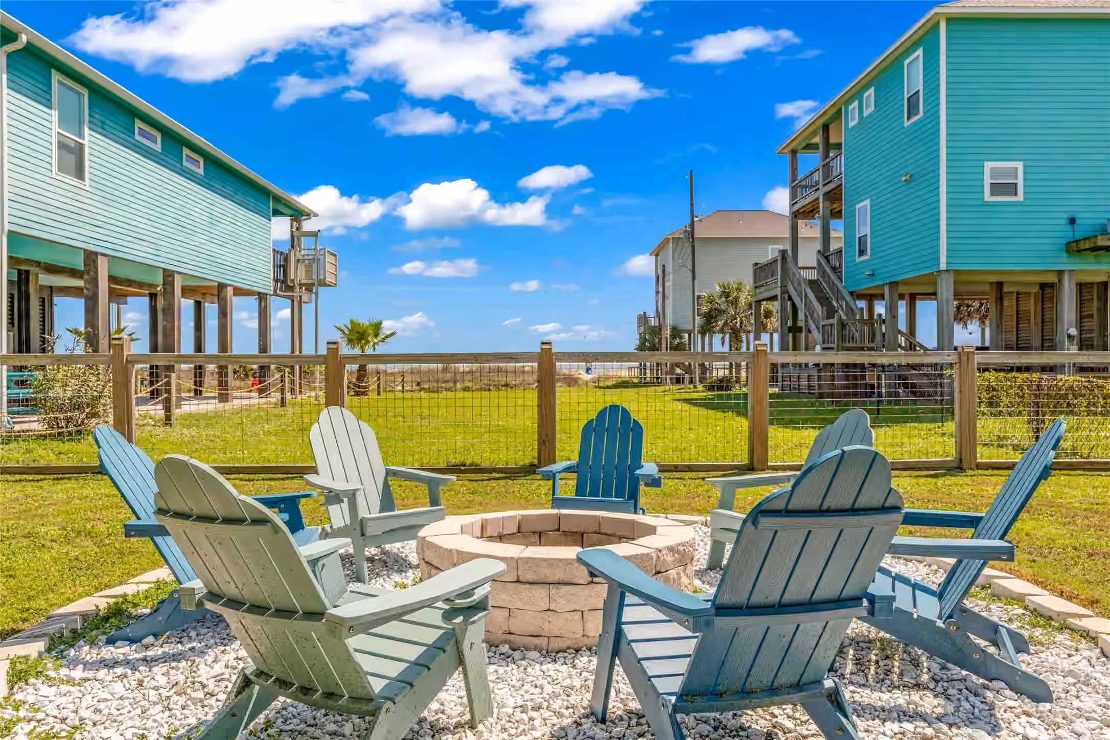Photo 3 of 1978 Avenue I, Crystal Beach, TX
