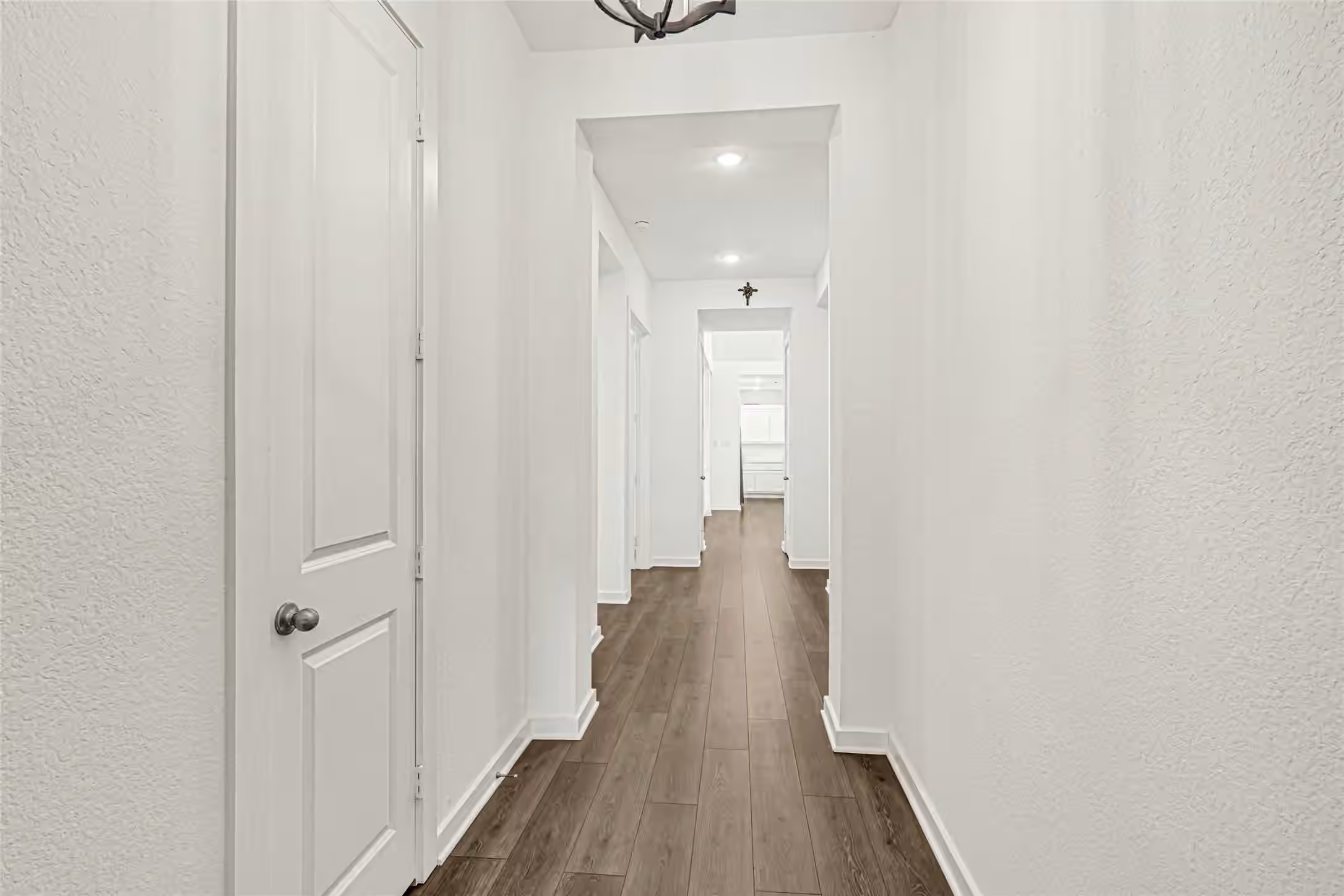 Photo 7 of 12331 Palmetto Dr, Mont Belvieu, TX