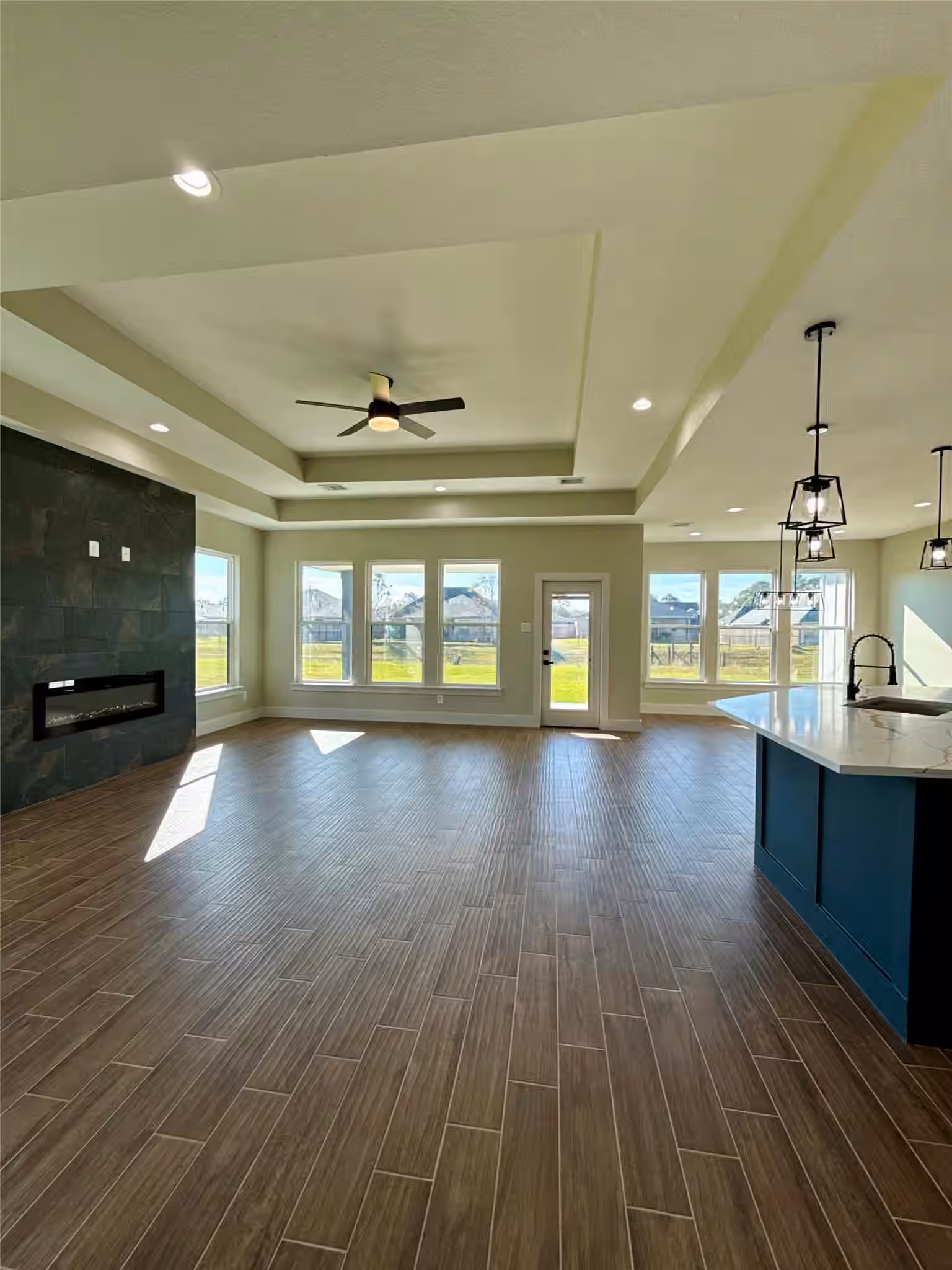 Photo 5 of 237 Crestview Drive, West Columbia, TX