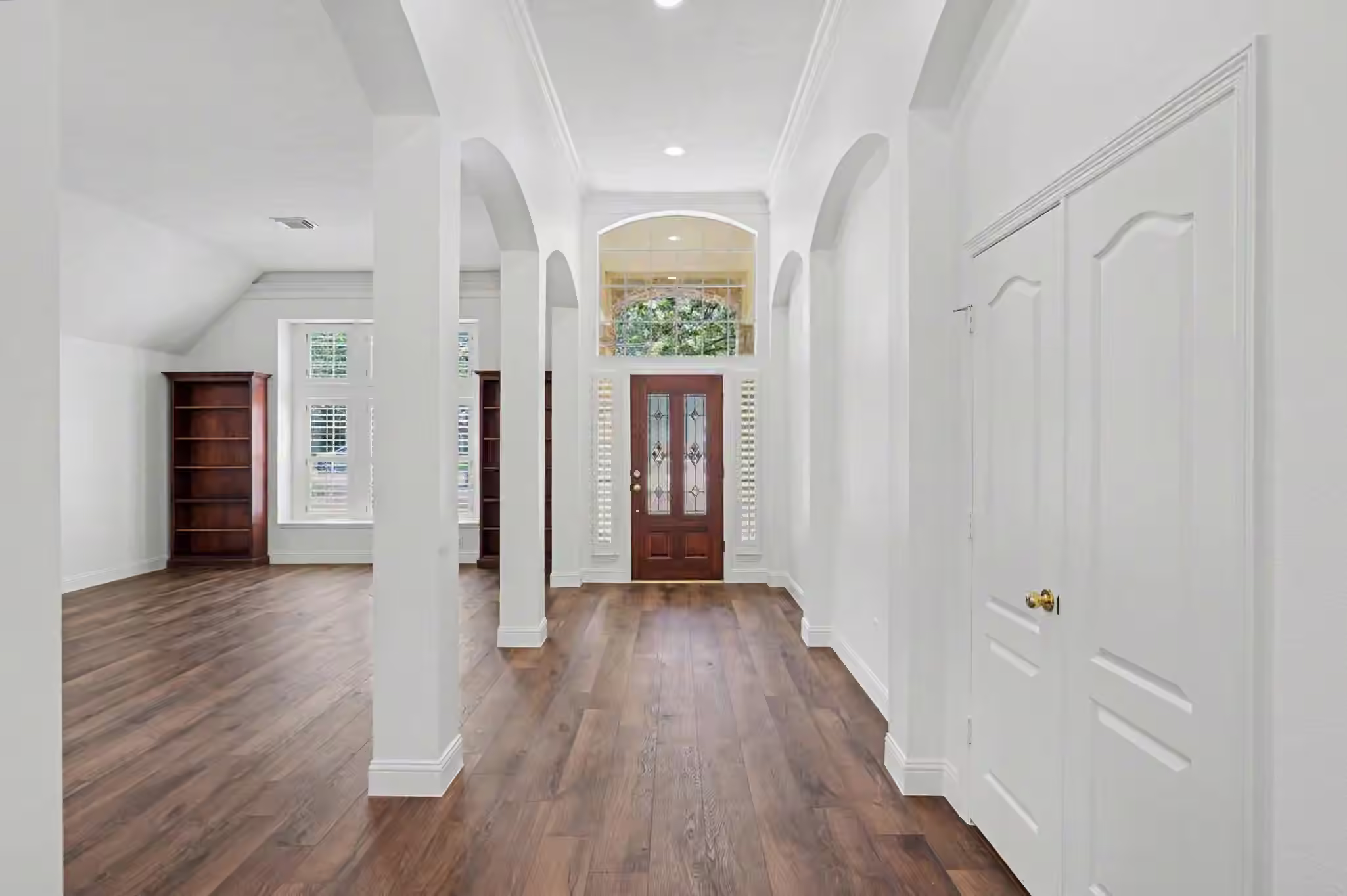 Photo 6 of 8685 Sunset Heights Lane, Conroe, TX