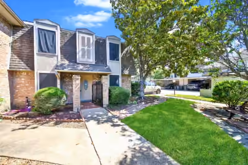 Photo 2 of 7846 Kendalia Drive, Houston, TX