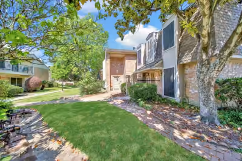 Photo 3 of 7846 Kendalia Drive, Houston, TX