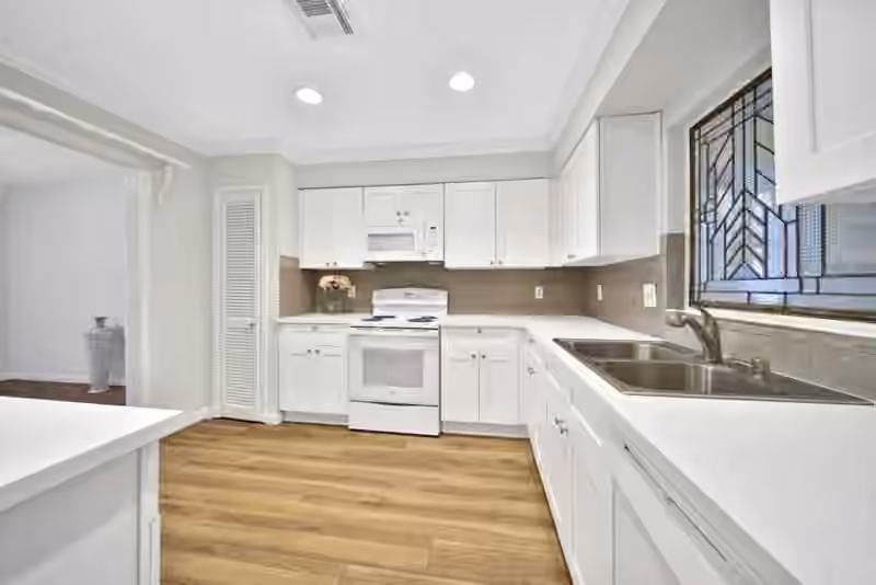 Photo 6 of 7846 Kendalia Drive, Houston, TX