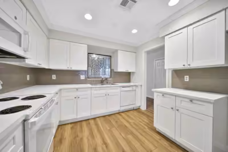 Photo 7 of 7846 Kendalia Drive, Houston, TX