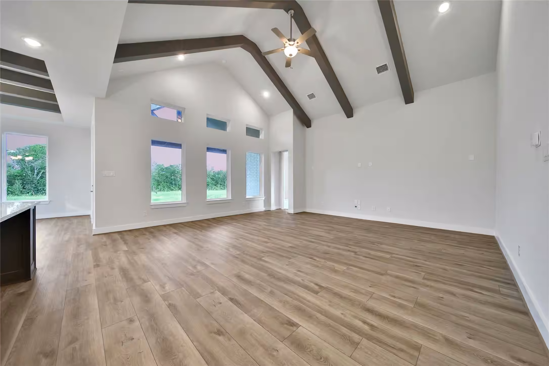 Photo 4 of 4602 Magnolia Bend Drive, Rosharon, TX