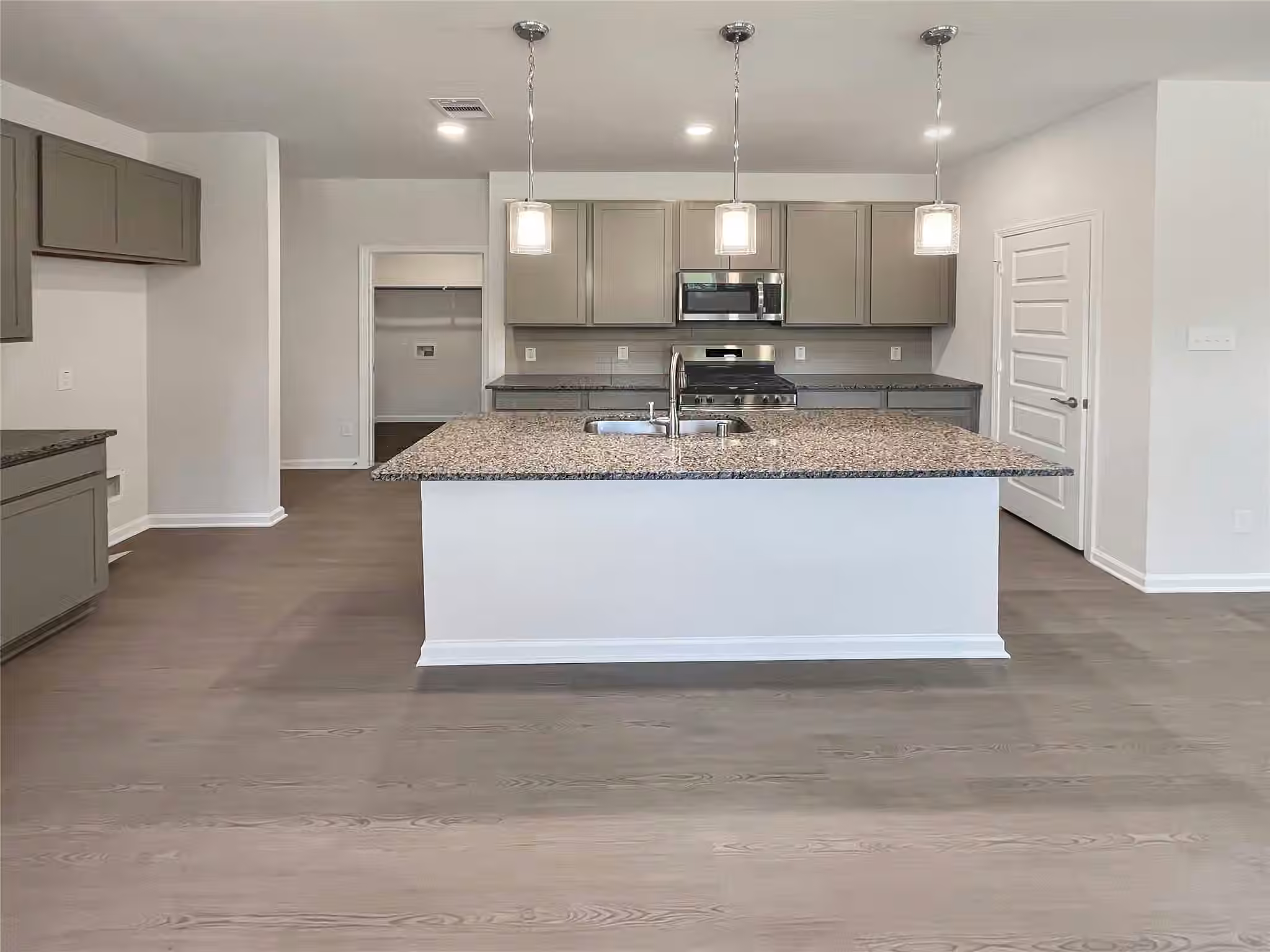 Photo 4 of 19107 Malatya Court, Montgomery, TX