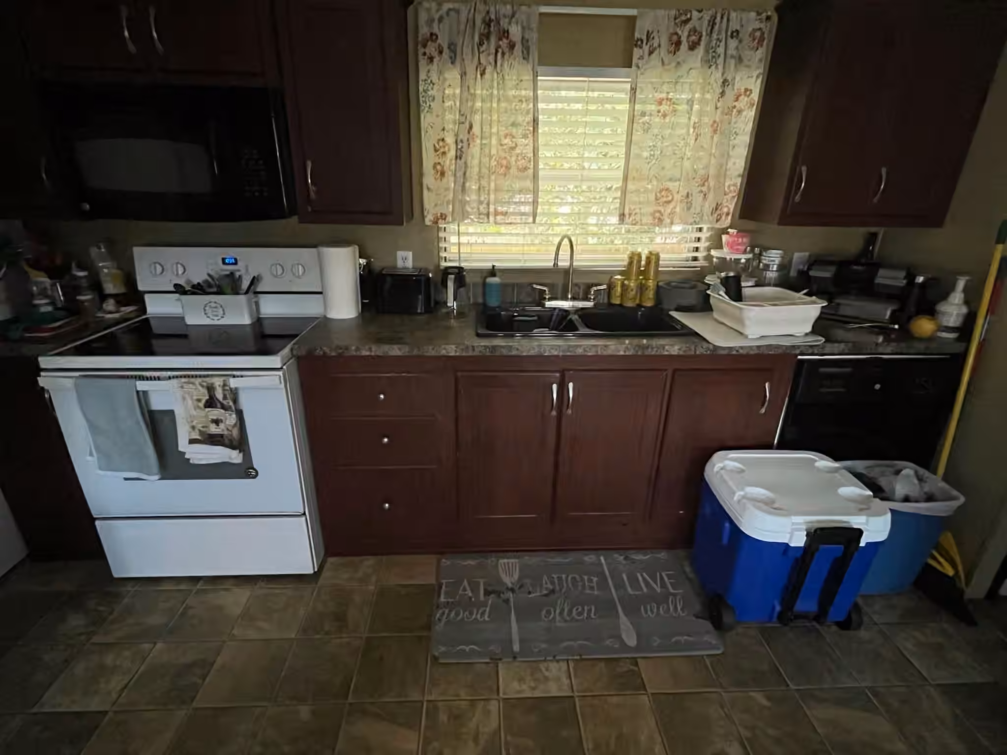 Photo 5 of 4715 3rd Street, Bacliff, TX