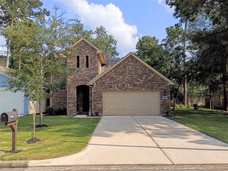 Photo 4 of 11235 Glenforest Drive, Montgomery, TX