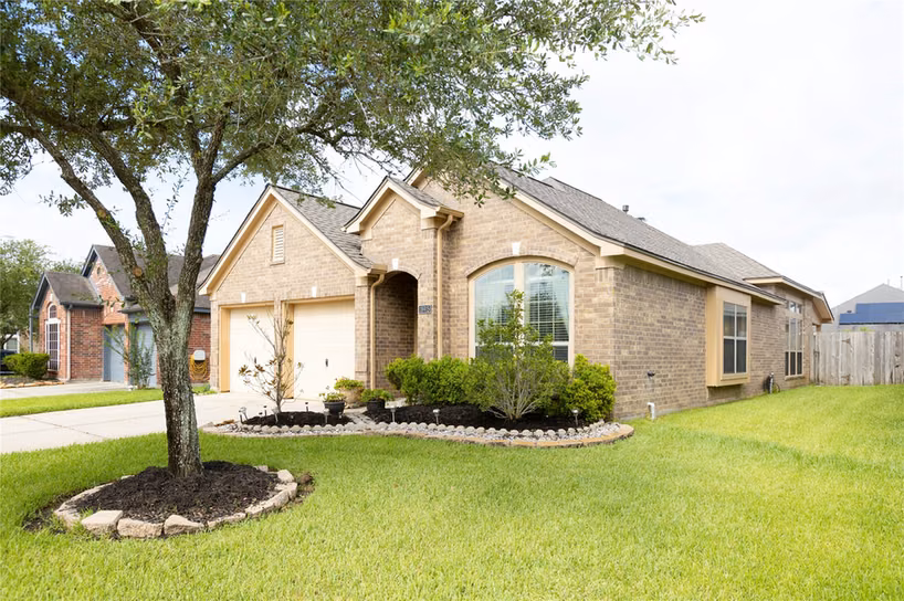 Photo 3 of 18915 Roseworth Court, Tomball, TX
