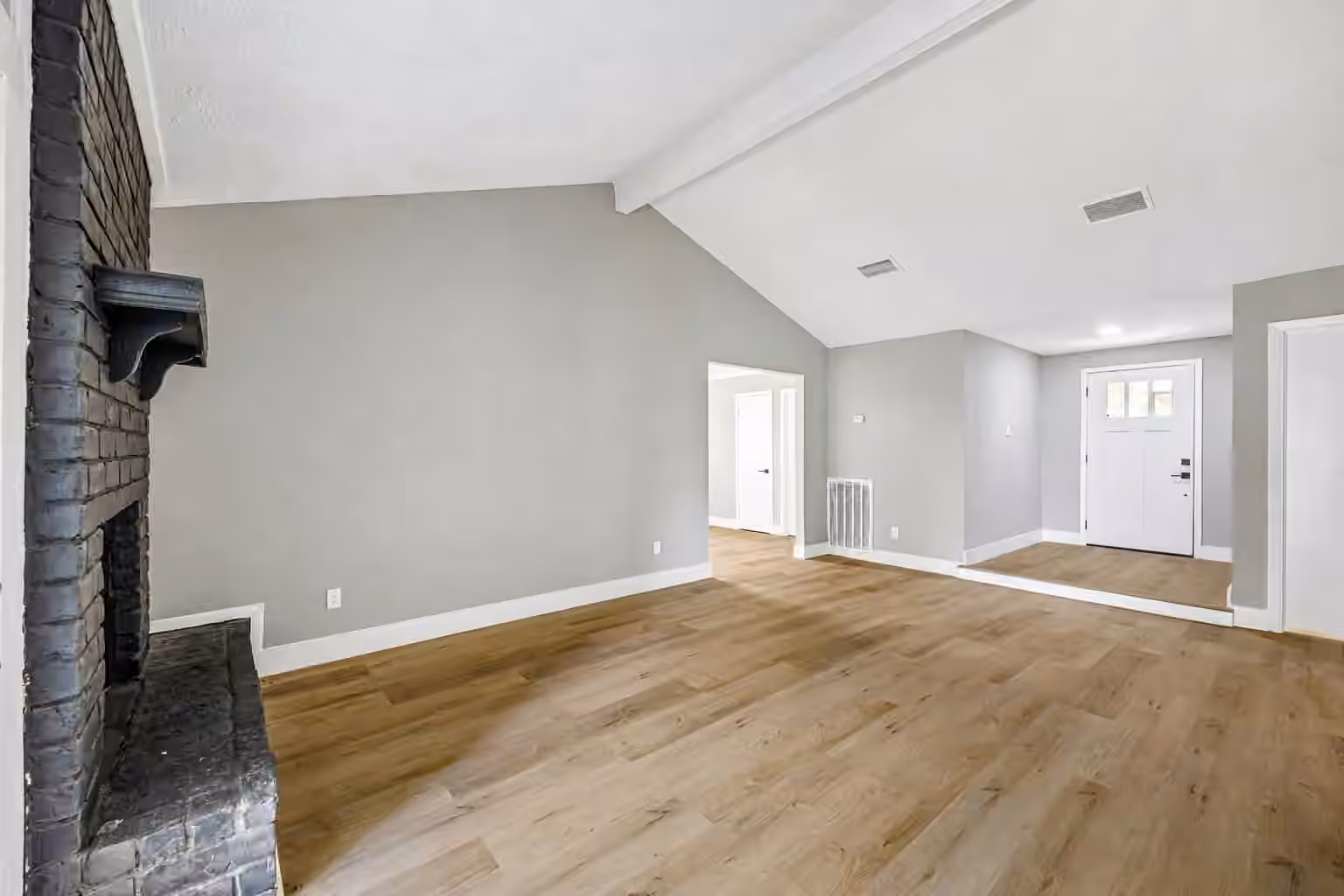 Photo 7 of 23323 Birnam Wood Boulevard, Spring, TX