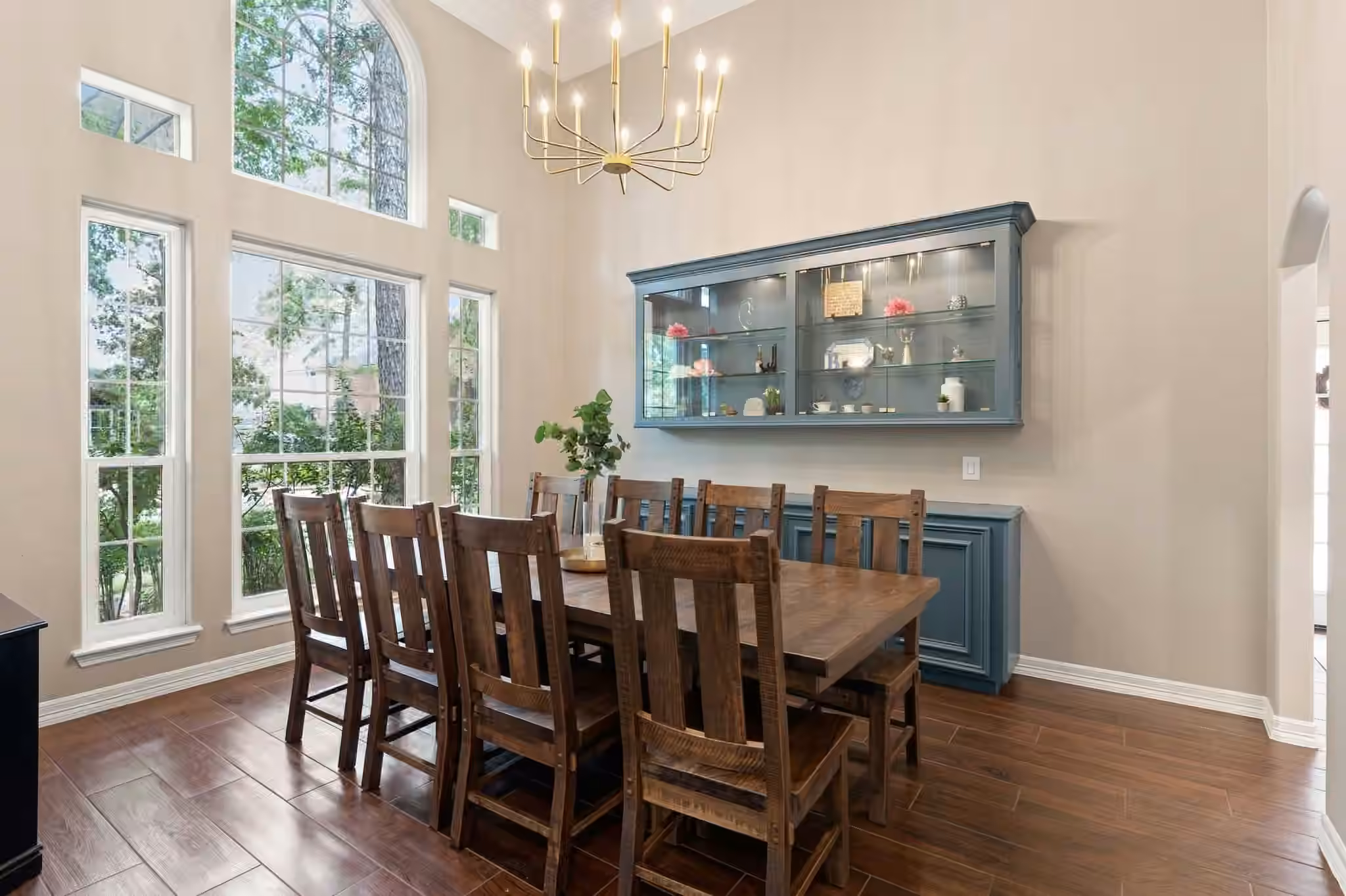 Photo 7 of 7027 Centre Oaks Drive, Houston, TX