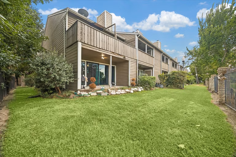 Photo 5 of 4444 Victory Drive 1113, Houston, TX