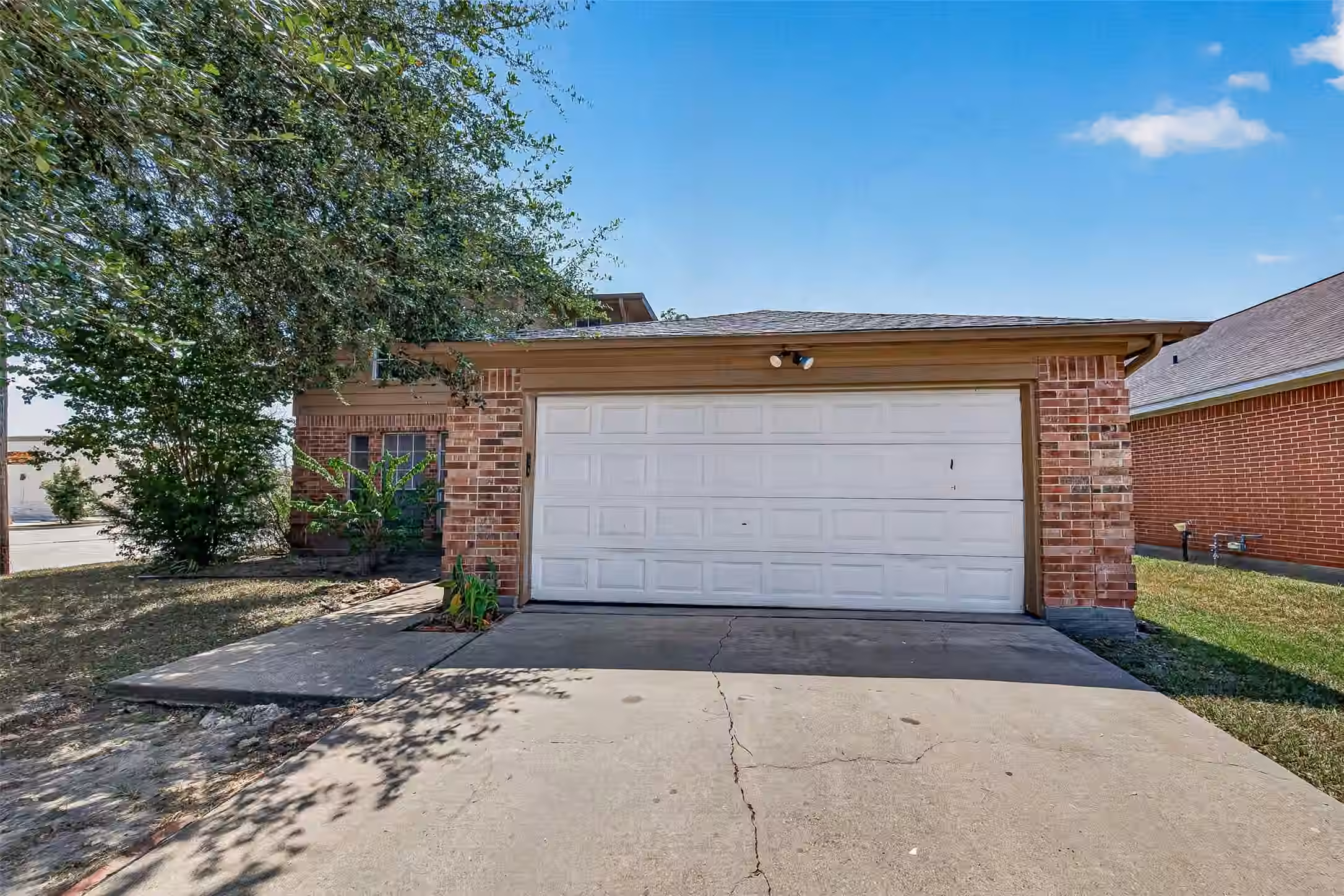 Photo 4 of 15103 Beechnut Street, Houston, TX
