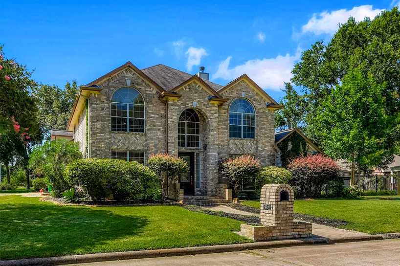Photo of 9822 El Chaco Street, Baytown, TX