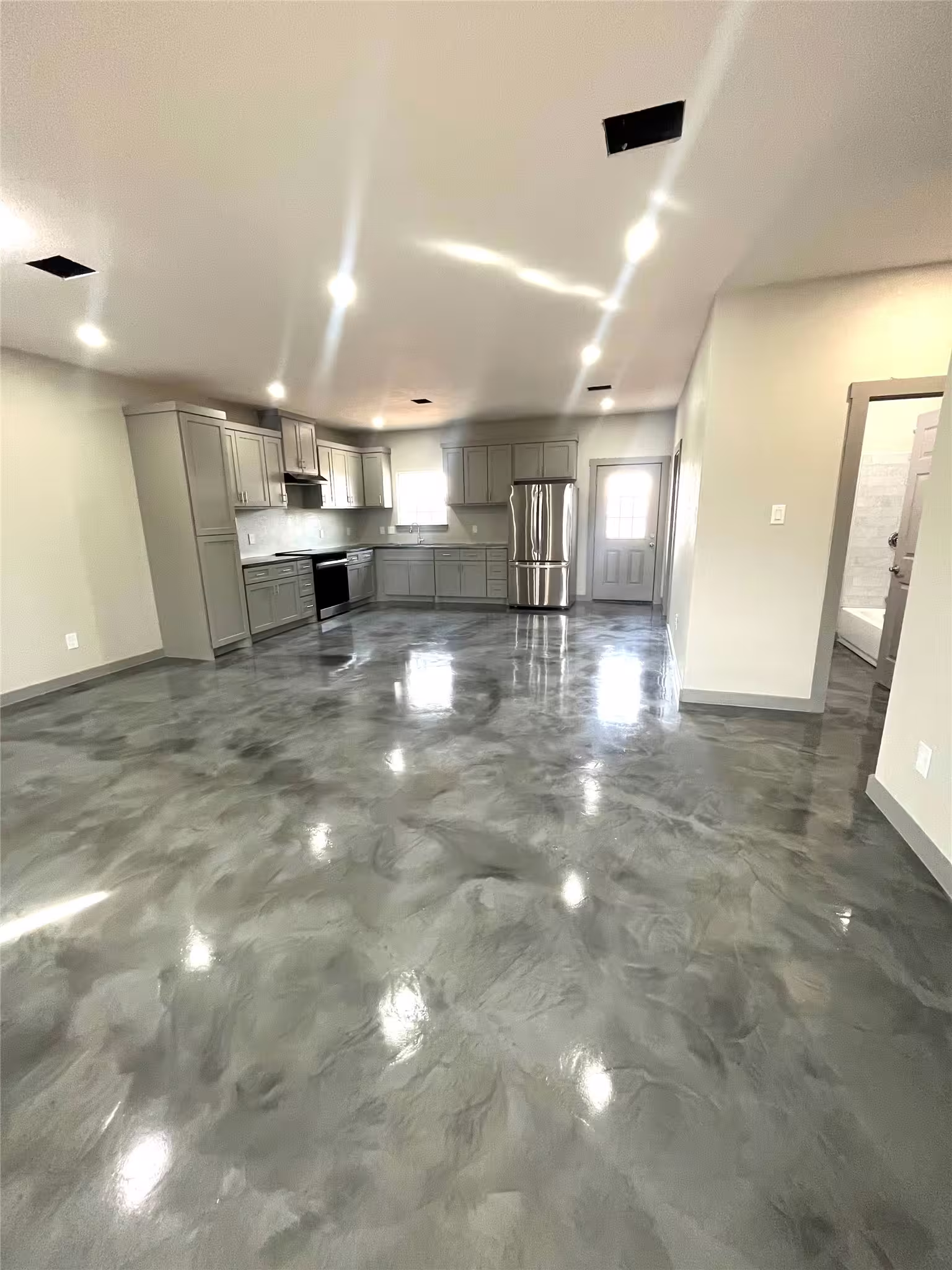 Photo 5 of 17539 Reno Road, Conroe, TX