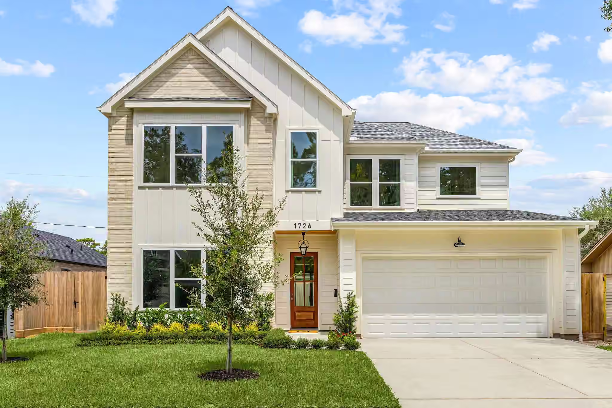 Photo 2 of 1726 Saxon Drive, Houston, TX