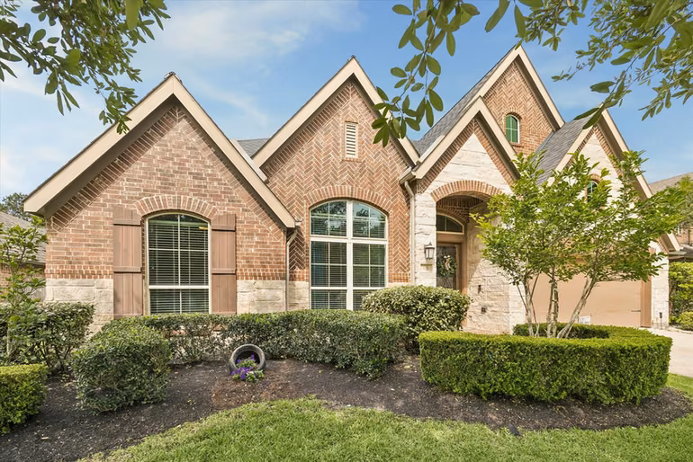 Photo of 116 Wade Pointe Drive, Montgomery, TX 77316