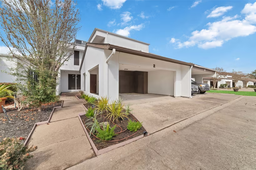 Photo of 7655 S Braeswood Boulevard 2, Houston, TX