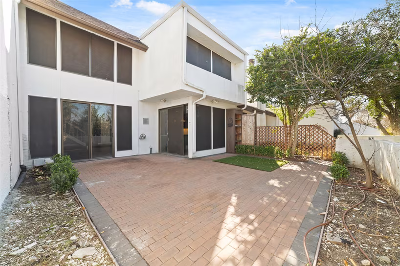 Photo 6 of 7655 S Braeswood Boulevard 2, Houston, TX