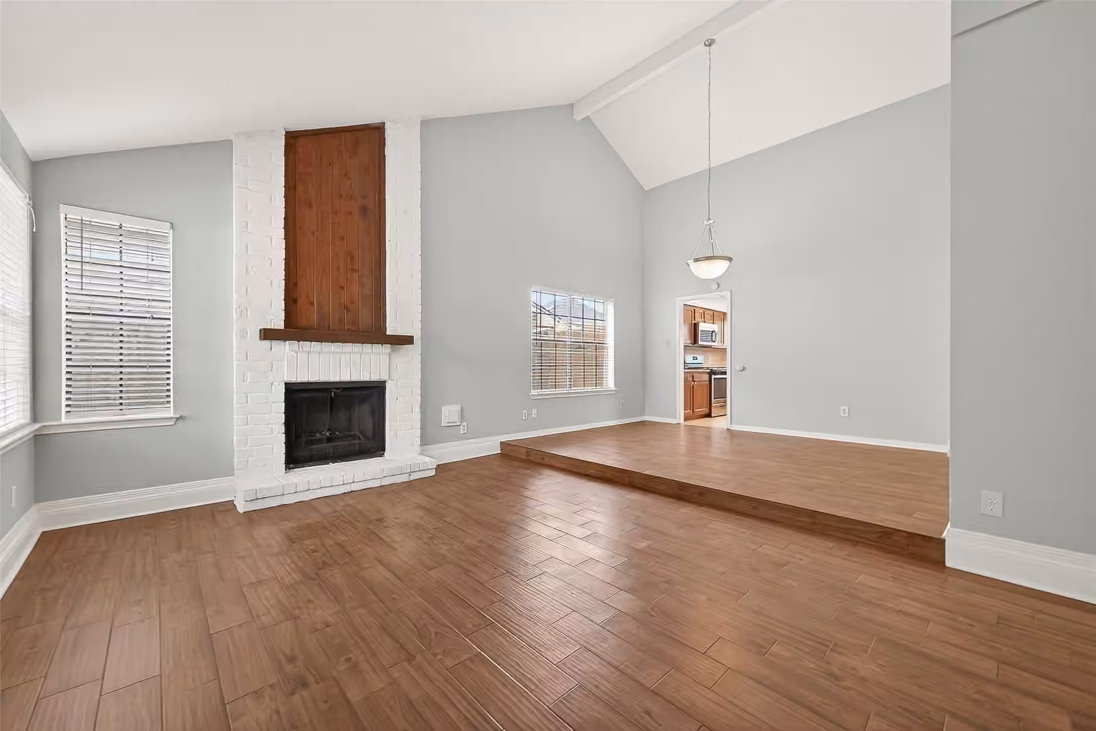 Photo 5 of 22946 Provincial Boulevard, Katy, TX