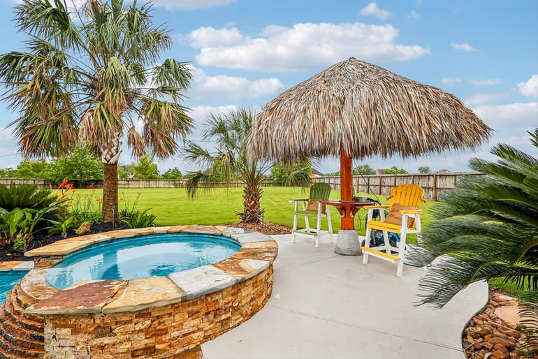Photo 5 of 4410 Clearwater Road, Baytown, TX