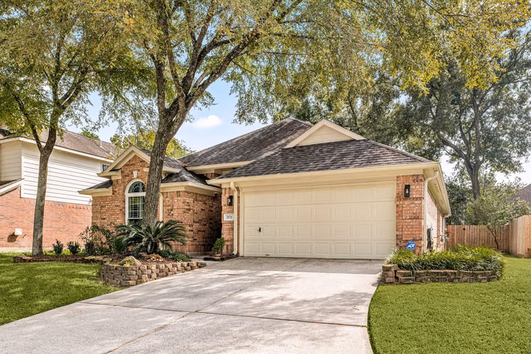 Photo 4 of 20711 Redbud Trail, Humble, TX