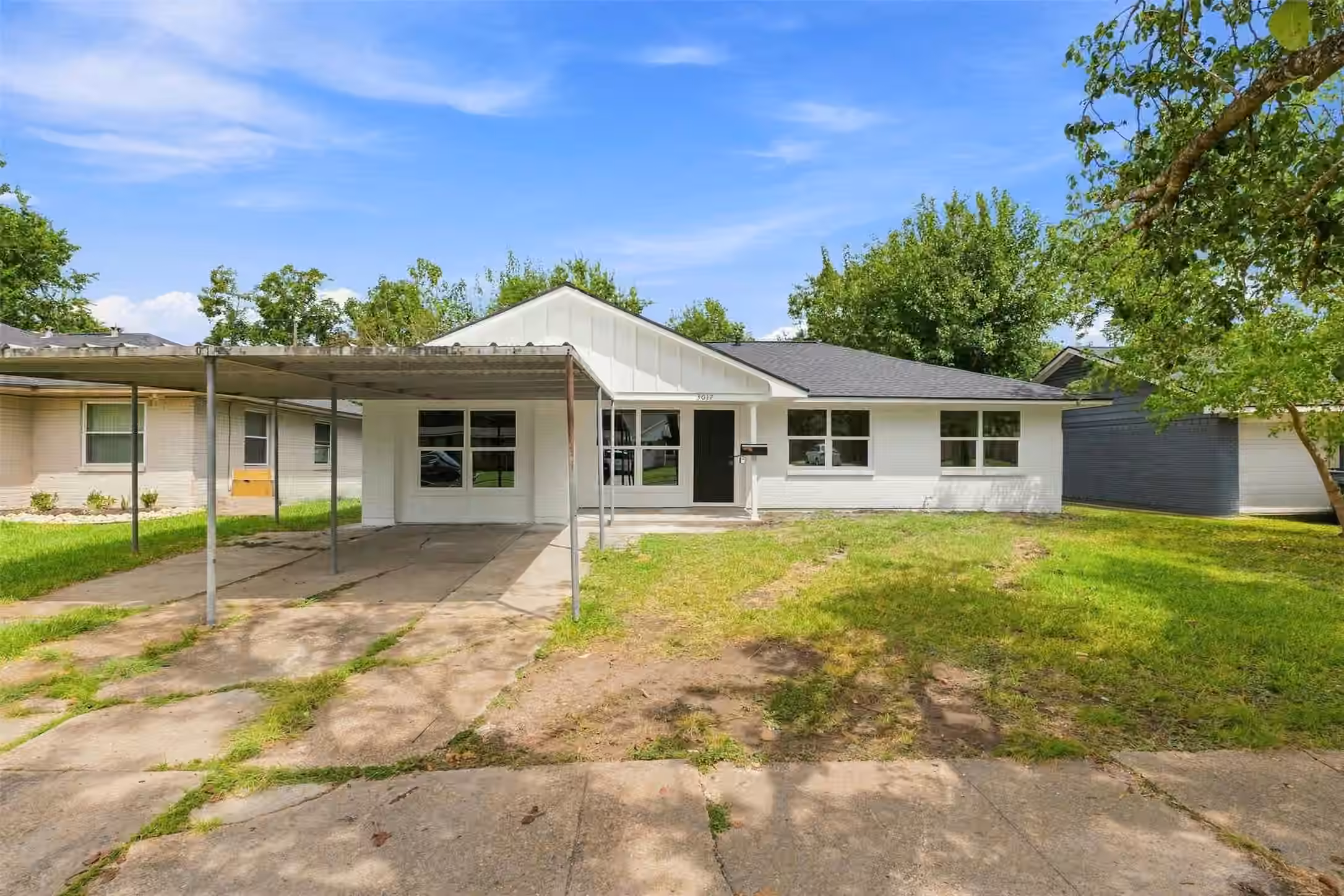 Photo 3 of 3017 Cedarcrest Drive, Pasadena, TX