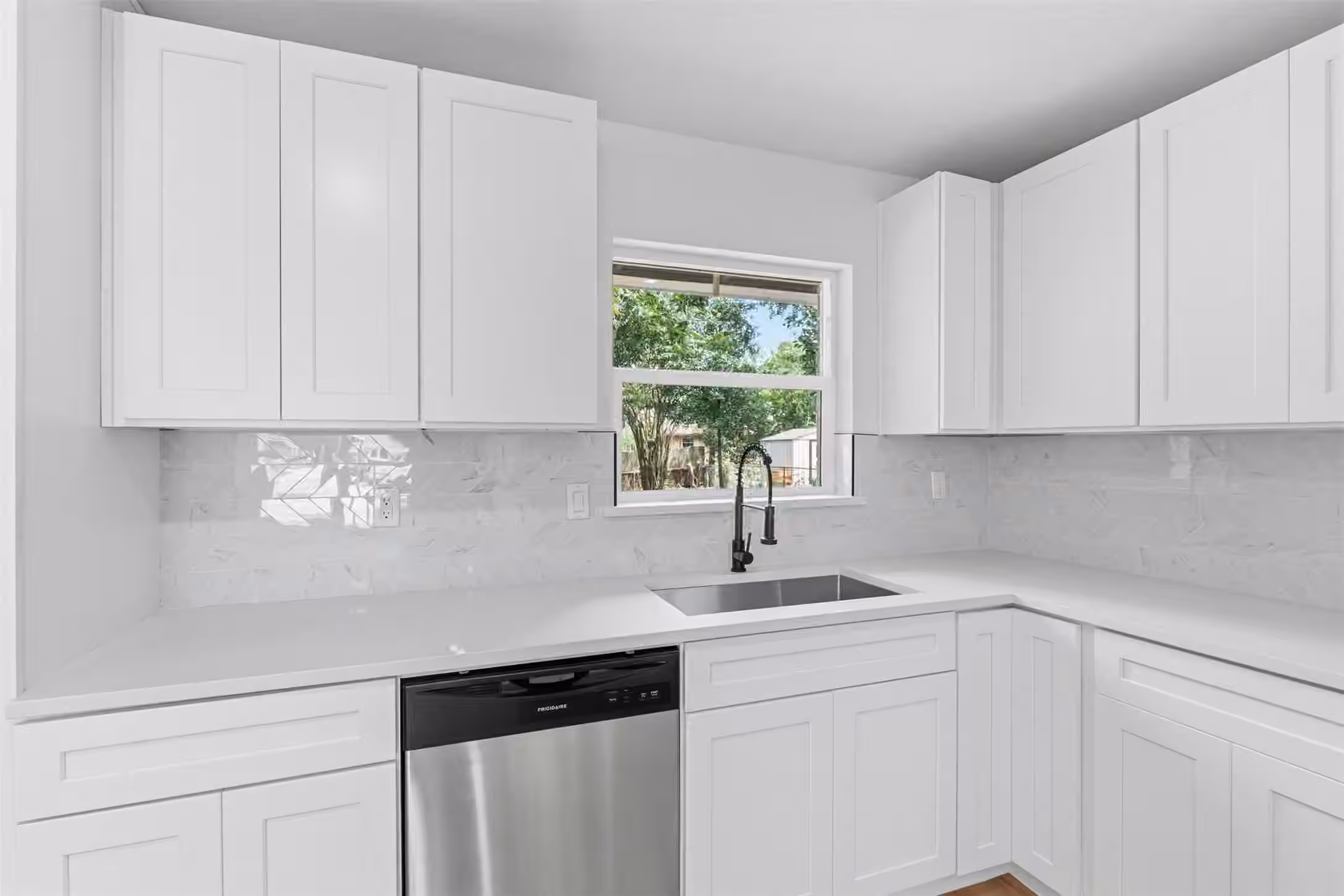 Photo 7 of 3017 Cedarcrest Drive, Pasadena, TX