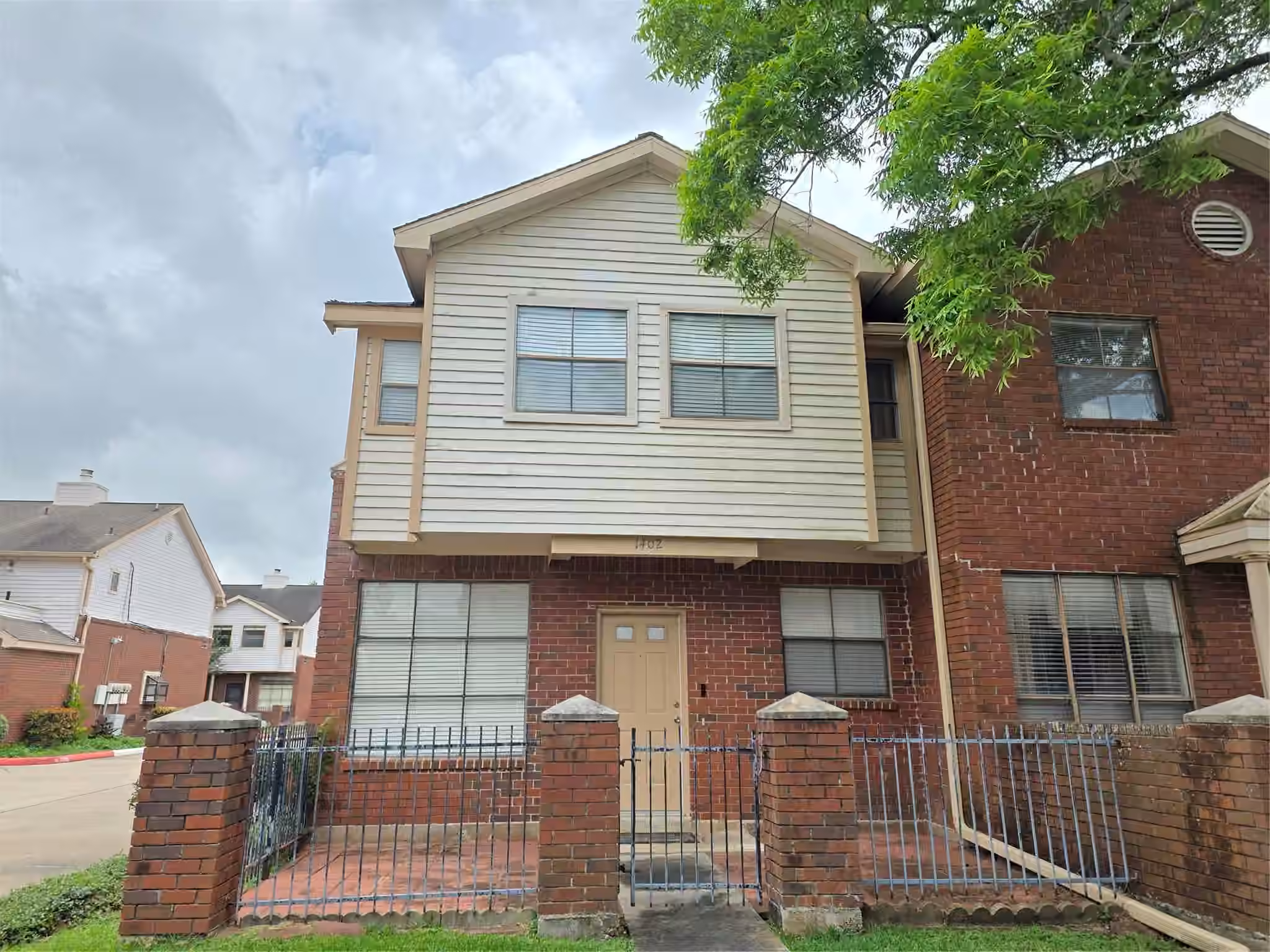 Photo 2 of 1103 Dulles Avenue 1402, Stafford, TX