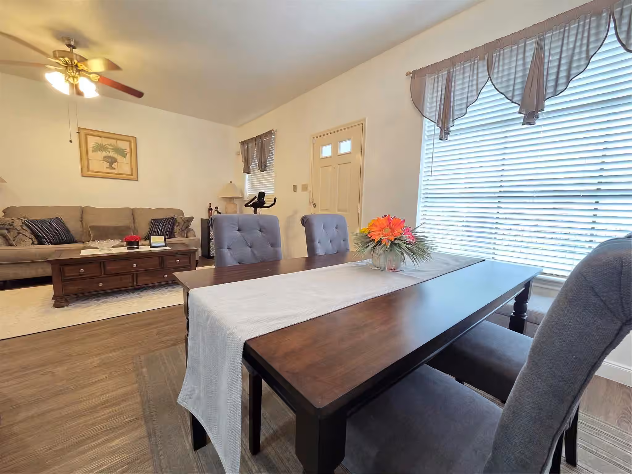 Photo 4 of 1103 Dulles Avenue 1402, Stafford, TX